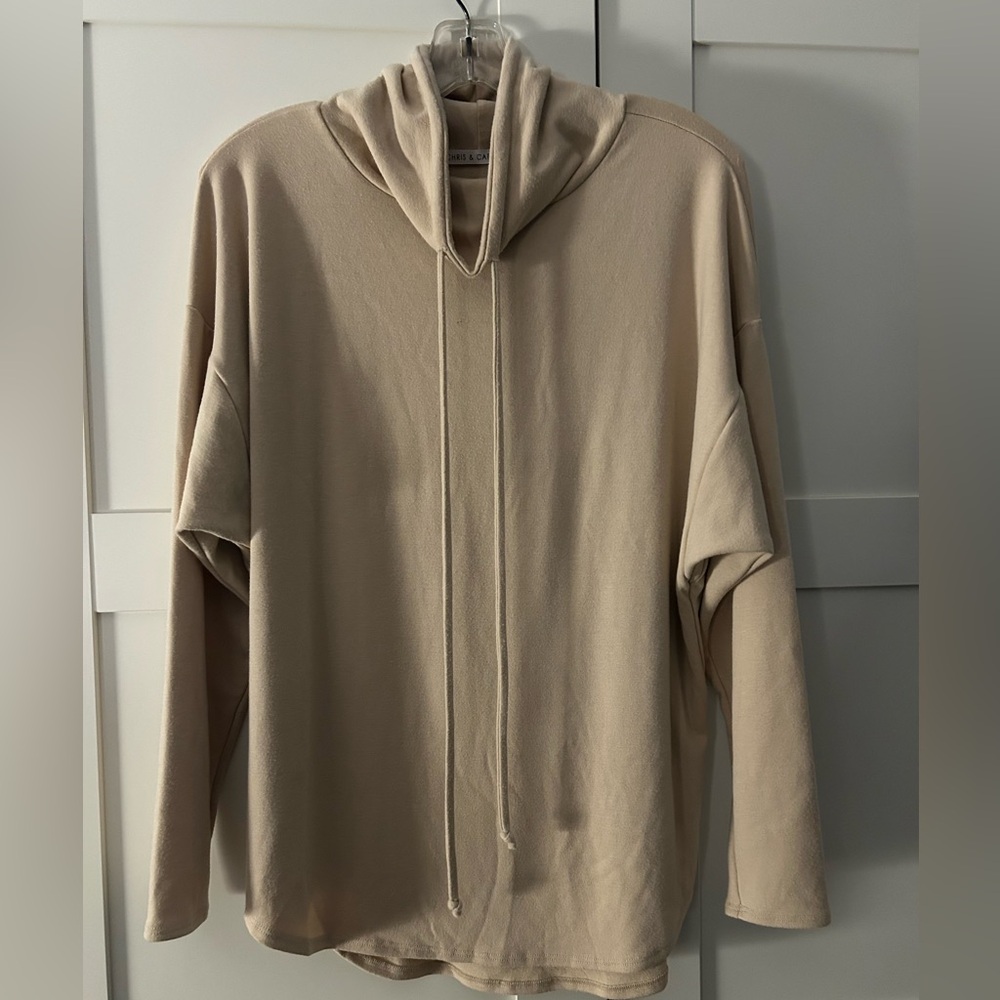 Light beige, Chris and Carol top. Size Small. Brand new!